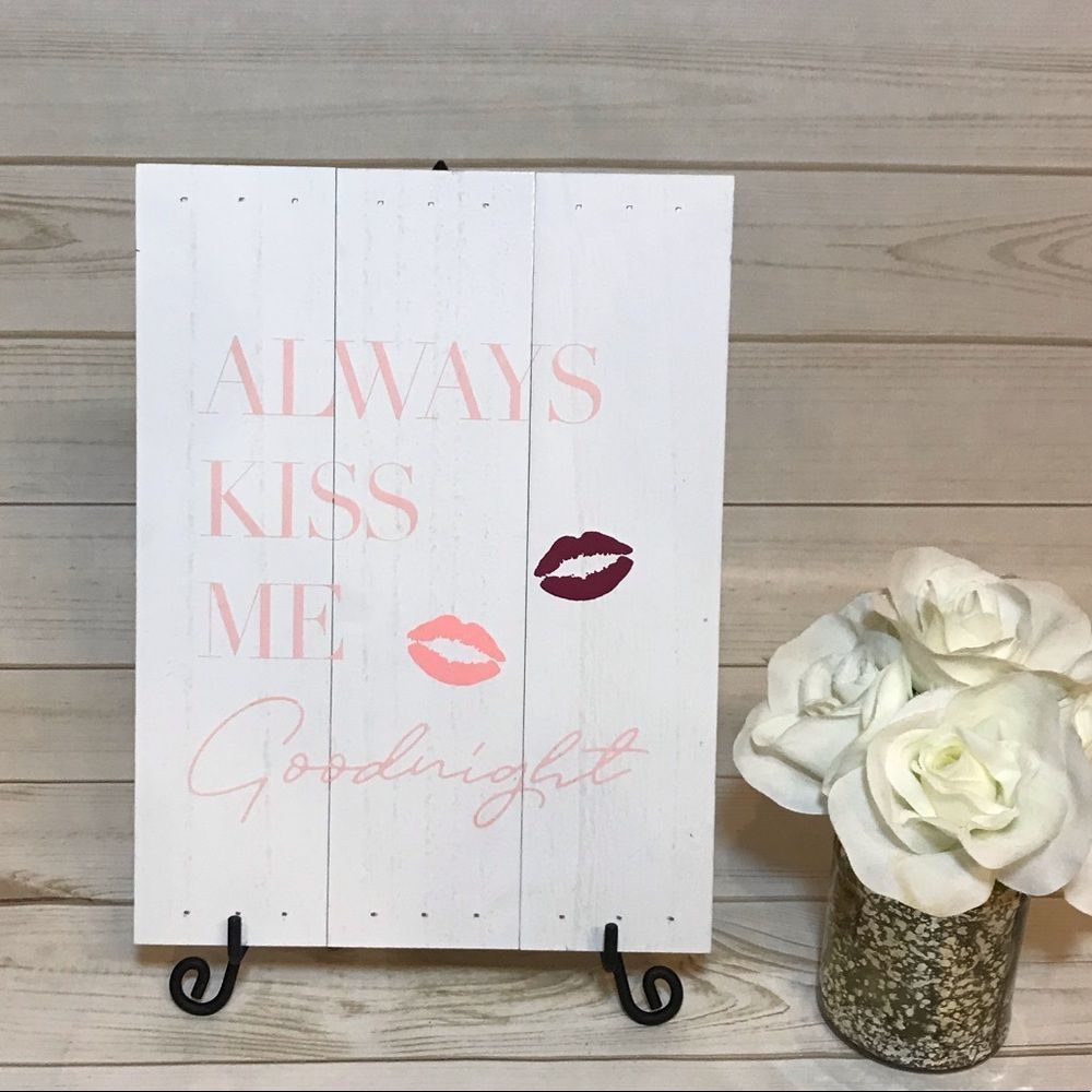 💋 Always Kiss Me Goodnight Home Decor 💋